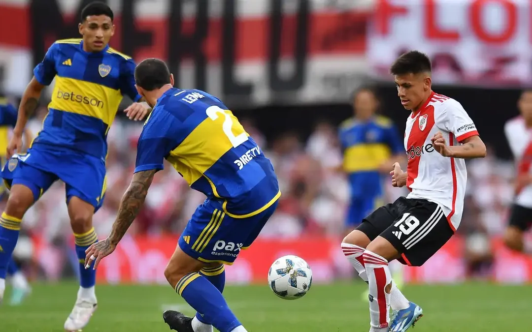 Boca Juniors vs River Plate: ¡El Superclásico del Siglo Hoy en La Bombonera!